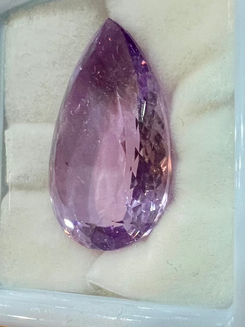 27.25 Natural pear amethyst