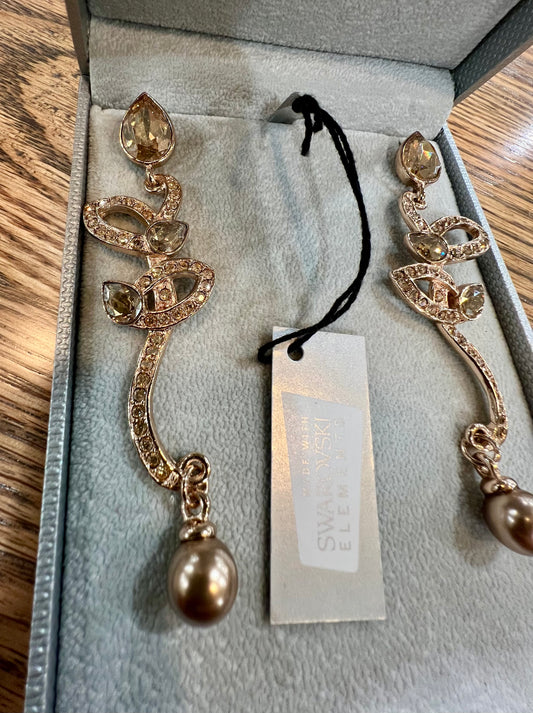 MM Crystal earring set