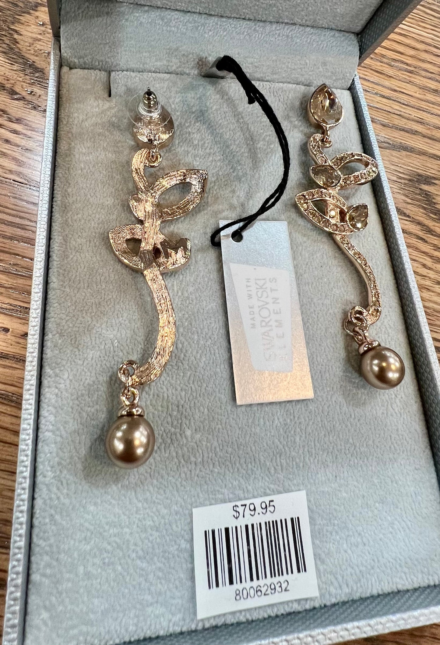 MM Crystal earring set