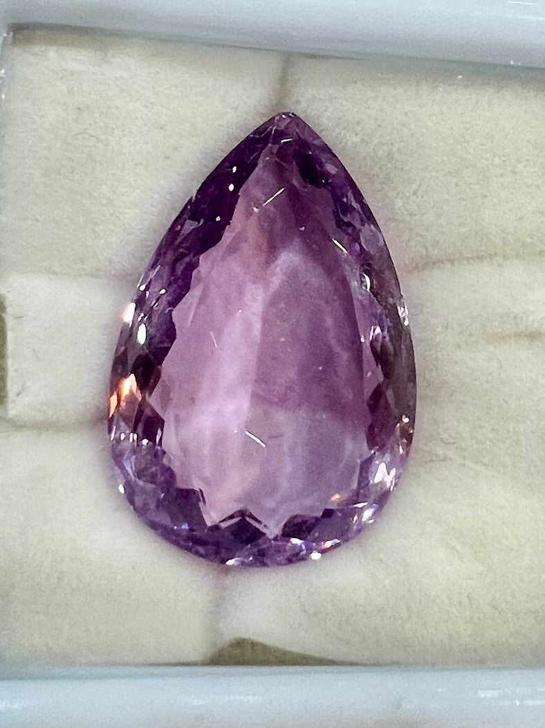 27.25 Natural pear amethyst