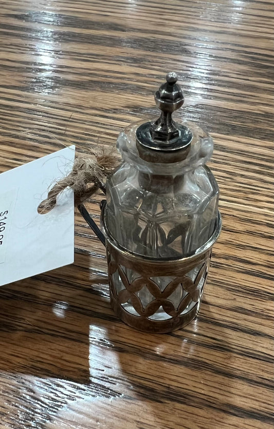 Antique snuff bottle or cayenne pepper - sterling